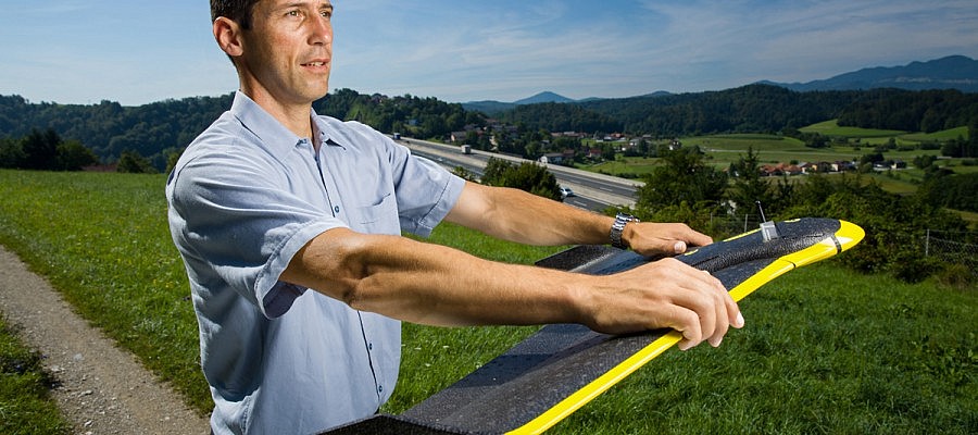 Kako brezpilotno letalo senseFly eBee vzleti in pristane?