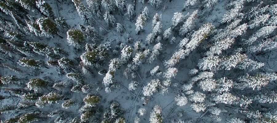 Flying small unmanned aircrafts in cold winter conditions